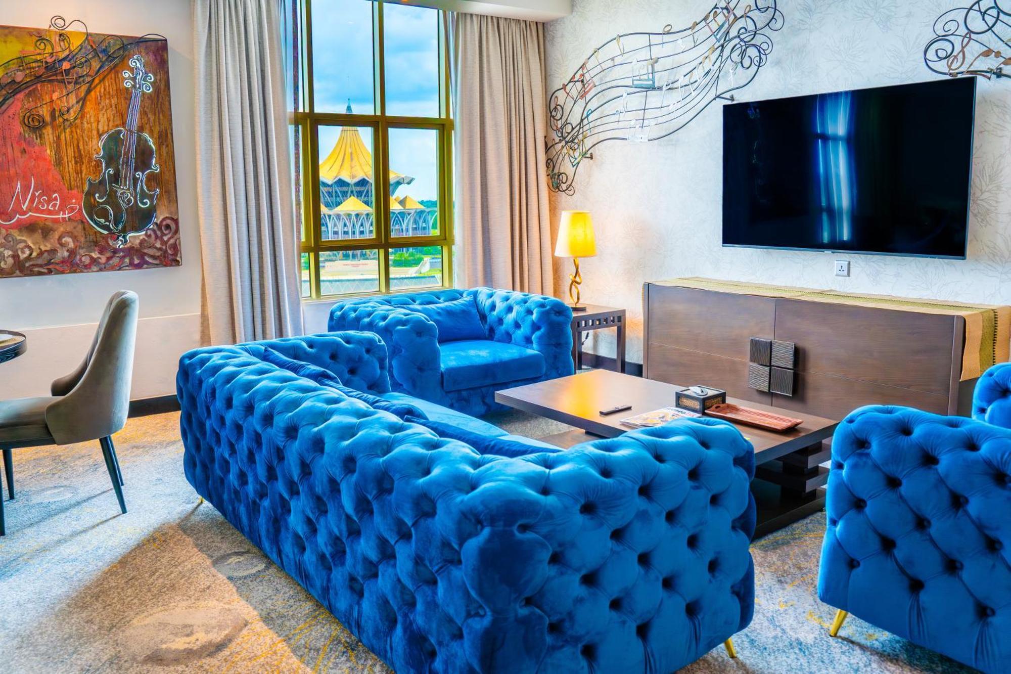 Hotel The Waterfront Kuching