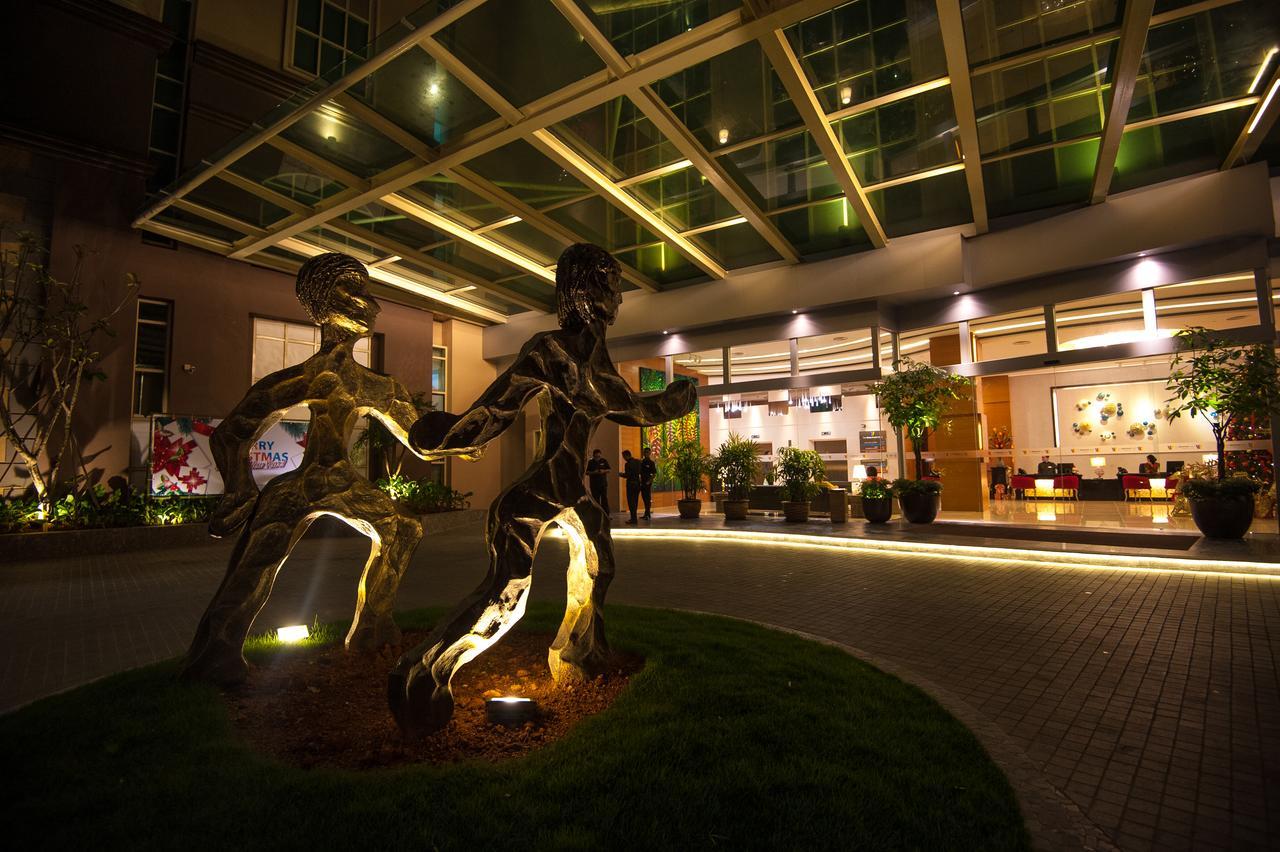 Hotel The Waterfront Kuching